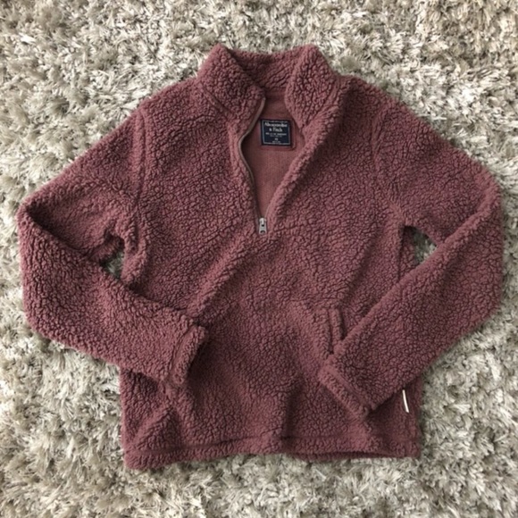 Abercrombie & Fitch Jackets & Blazers - Abercrombie and Fitch Sherpa quarter zip/ pullover